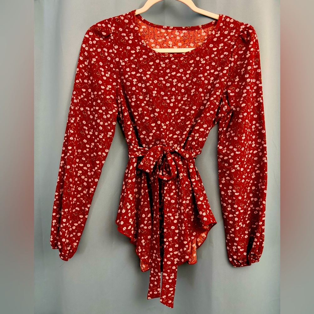 SHEIN Red Tie Front Fitted Blouse